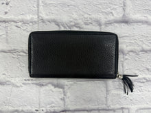 Load image into Gallery viewer, Gucci Black Studded Soho Wallet
