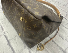 Load image into Gallery viewer, Louis Vuitton Monogram Artsy MM
