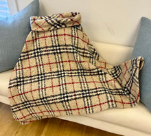Load image into Gallery viewer, Burberry Check Wool Cape
