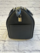 Load image into Gallery viewer, Louis Vuitton Black Epi Speedy 30
