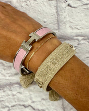 Load image into Gallery viewer, Hermes Rose Candeu H Clic Bracelet GM
