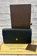 Load image into Gallery viewer, Louis Vuitton Black Empriente Flap Wallet
