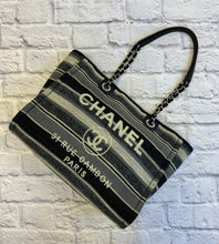 Load image into Gallery viewer, Chanel Knit Striped Small Deauville
