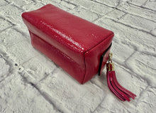 Load image into Gallery viewer, Gucci Berry Patent Makeup Case
