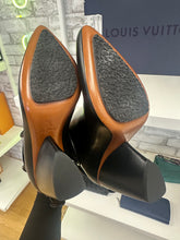 Load image into Gallery viewer, Louis Vuitton Monogram Idylle Pattern Leather Chelsea Boots SZ 37.5
