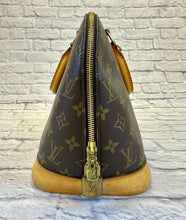 Load image into Gallery viewer, Louis Vuitton Monogram Alma
