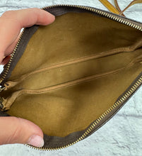 Load image into Gallery viewer, Louis Vuitton Monogram Pochette Accessoires
