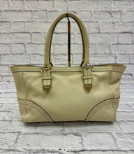 Load image into Gallery viewer, Gucci Ivory Medium Signoria Tote
