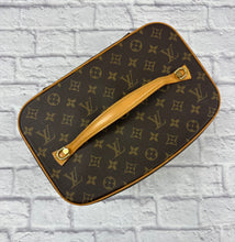 Load image into Gallery viewer, Louis Vuitton
