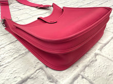 Load image into Gallery viewer, Hermes Pink Evelyne PM
