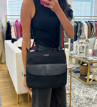 Load image into Gallery viewer, Gucci Black Monogram Canvas Signature Web Messenger

