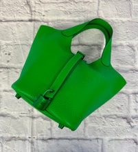 Load image into Gallery viewer, Hermes Picotin Lock 18 Bamboo Clemence Leather Metallic Green Hardware
