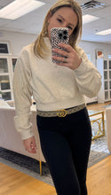 Load image into Gallery viewer, Gucci GG Supreme Monogram Reversible Belt Beige Ebony Black Size 85
