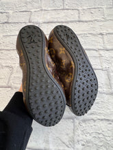 Load image into Gallery viewer, Louis Vuitton Monogram Patent Cap Toe Ballet Flats, Size 36.5
