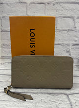 Load image into Gallery viewer, Louis Vuitton Turtledove Full Zip Wallet
