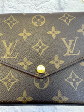 Load image into Gallery viewer, Louis Vuitton Monogram Felice with Chain Crossbody
