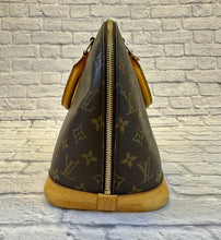 Load image into Gallery viewer, Louis Vuitton Monogram Alma
