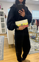 Load image into Gallery viewer, Gucci Animalier Broadway Tiger Head Clutch
