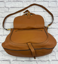 Load image into Gallery viewer, Chloe Tan Medium Marcie Bag
