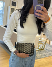 Load image into Gallery viewer, Goyard Goyardine Plumet Wallet Clutch Black
