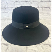 Load image into Gallery viewer, Hermes Black Rabbit Felt Farrah Hat SZ 59
