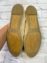 Load image into Gallery viewer, Chanel Natural/ Black Cap Toe Espadrilles
