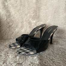 Load image into Gallery viewer, Burberry Black Patent Mule Size 37
