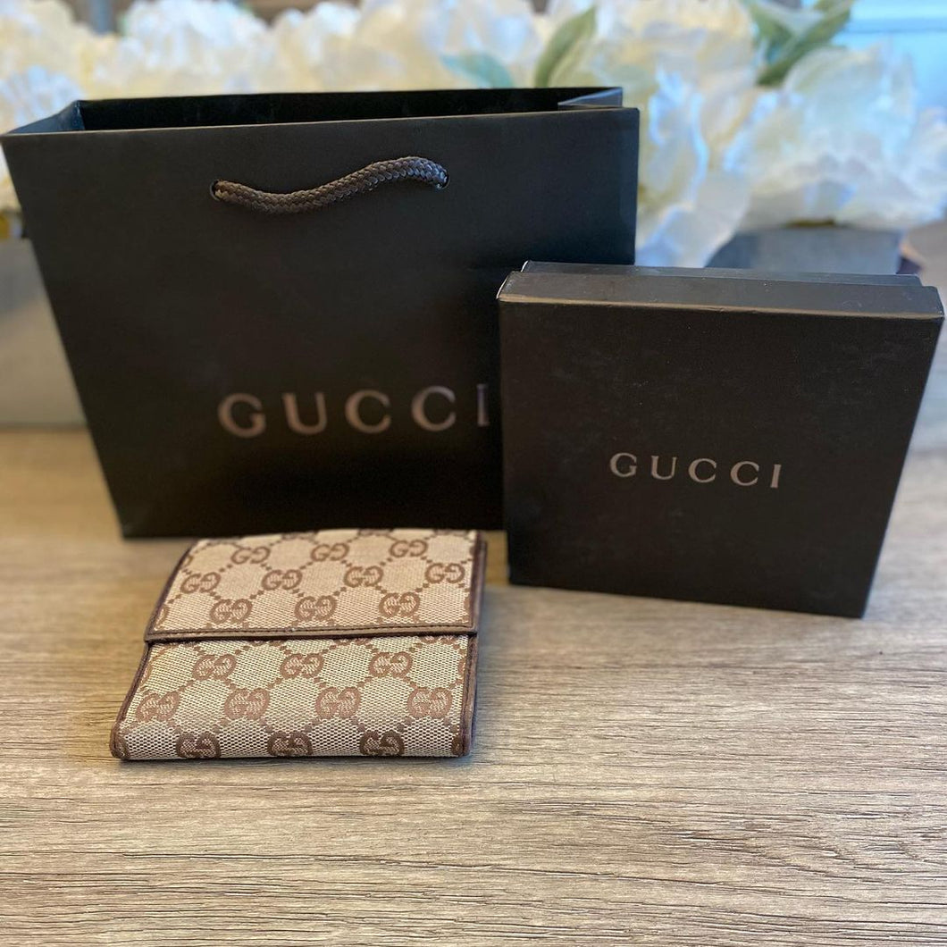 Gucci Logo Bi-Fold Wallet with Silver Hardware