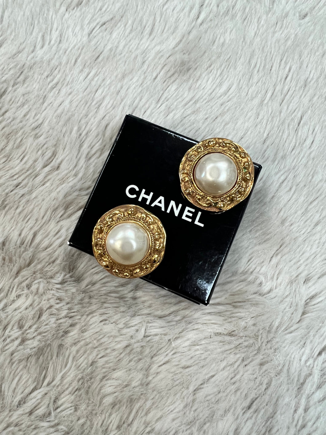Authentic Chanel Vintage Classic CC with Pearl Drop Clip on Earrings